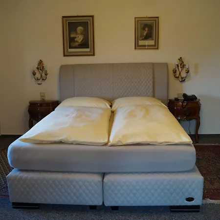 ホテル Residenz Kommende 3*