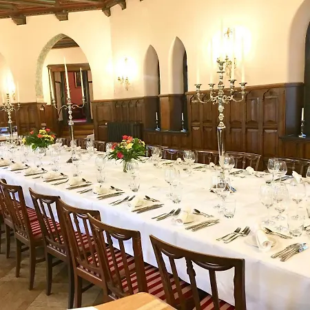 Residenz Kommende 3* بون